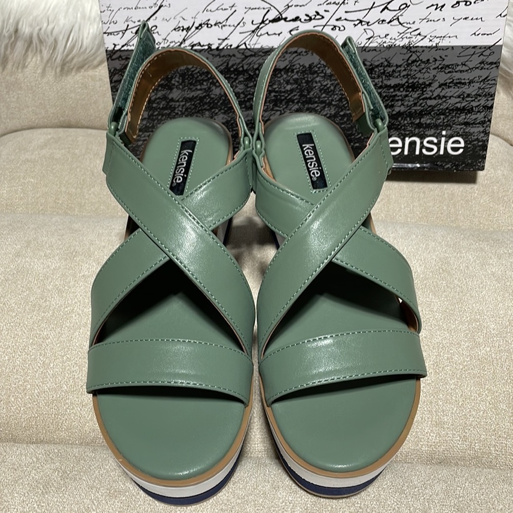 Kensie sage wedge flatform strappy open toe sandals green army NIB 8M 9.5M - Picture 4 of 14